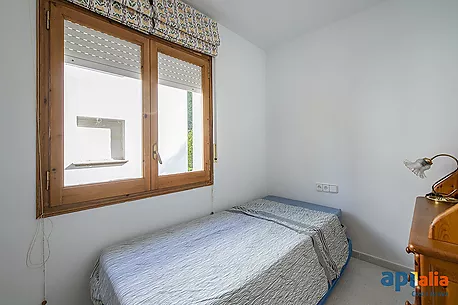 Apartament amb piscina i pista de tennis a 5 minuts de la platja de Tamariu