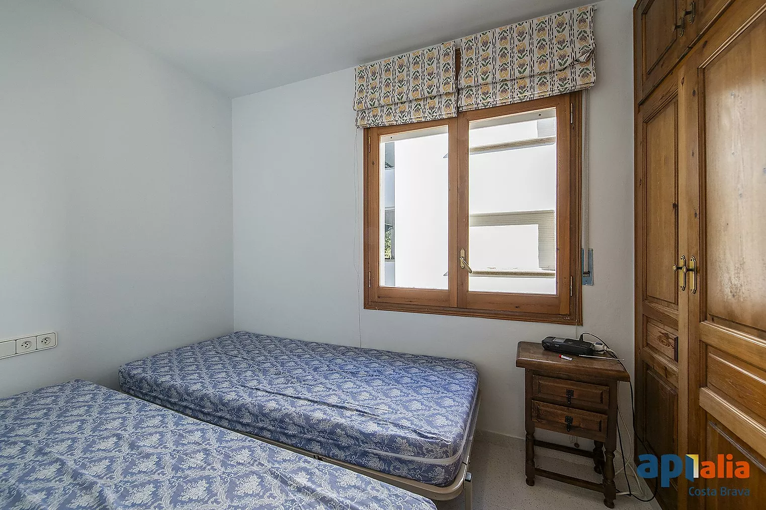 Apartament amb piscina i pista de tennis a 5 minuts de la platja de Tamariu