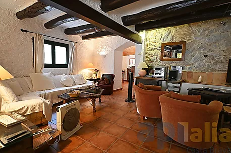 House for sale in Bellcaire d'Empordà