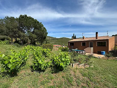 MAISON EXCLUSIVE DANS UNE URBANISATION IDYLLIQUE DE L ALT EMPORDÀ