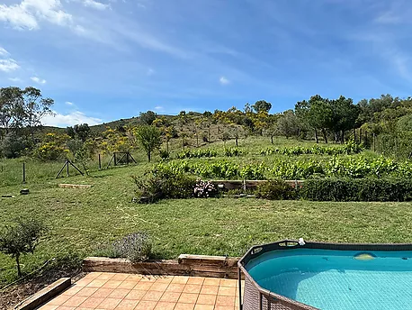 EXCLUSIVA CASA EN UNA IDÍLICA URBANIZACIÓN DEL ALT EMPORDÀ