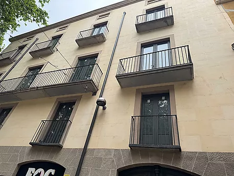 EDIFICI HISTÒRIC PER A INVERSIÓ AL CENTRE DE FIGUERES