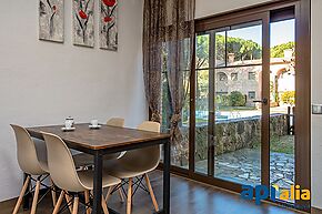 Beautiful renovated townhouse in Cabanyes