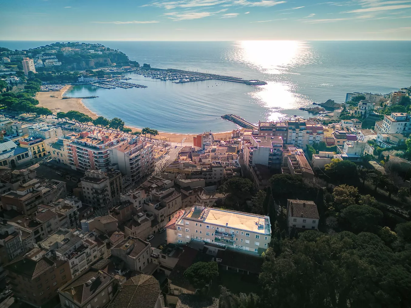 Planta baja con gran jardín céntrico.- Sant Feliu de Guíxols