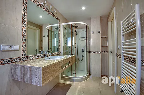 Spectacular independent villa with pool and garden in the exclusive Vescomtat urbanization of Cabanyes (Calonge)