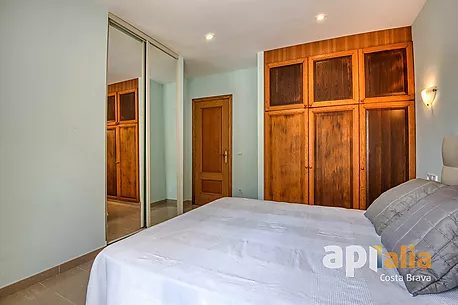 Spectacular independent villa with pool and garden in the exclusive Vescomtat urbanization of Cabanyes (Calonge)