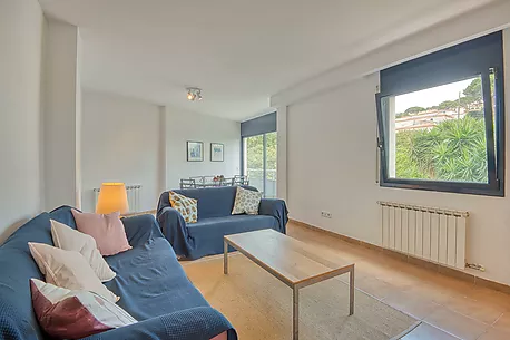 PENTHOUSE WITH TERRACE AND POOL 5 MINUTES FROM THE BEACH