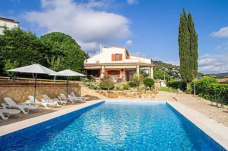 Gran casa amb llicència turística a Calonge