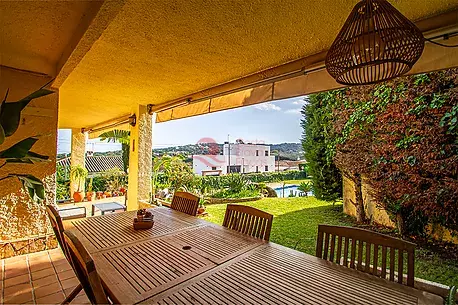 Gran casa amb llicència turística a Calonge