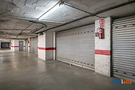 Atractiu pis amb terrassa a la zona de la Devesa de Girona
