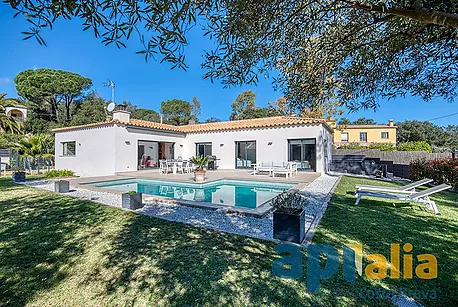 Contemporary single-family house 5 minutes from Platja d'Aro.