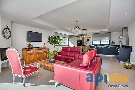 Contemporary single-family house 5 minutes from Platja d'Aro.