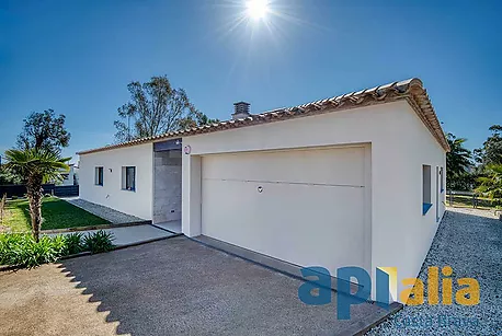 Maison contemporaine de plain pied à 5 minutes de Platja d'Aro.