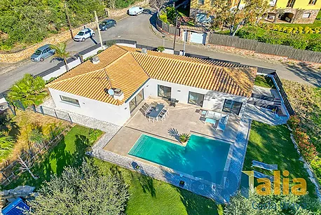 Maison contemporaine de plain pied à 5 minutes de Platja d'Aro.