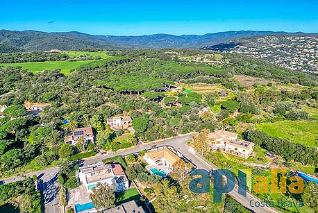 Maison contemporaine de plain pied à 5 minutes de Platja d'Aro.
