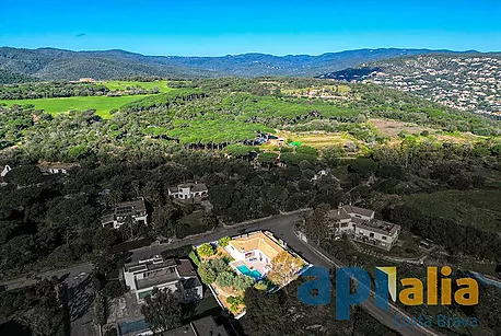 Maison contemporaine de plain pied à 5 minutes de Platja d'Aro.
