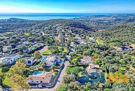 Maison contemporaine de plain pied à 5 minutes de Platja d'Aro.