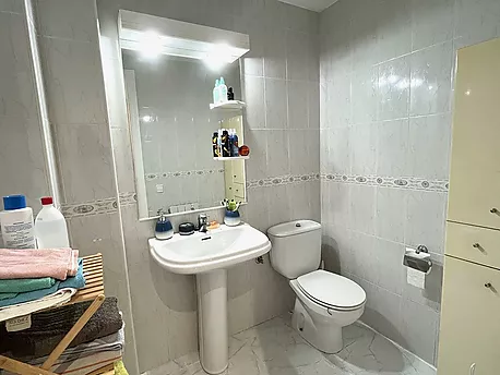 Bright apartment with communal terrace and balcony in a fully serviced area