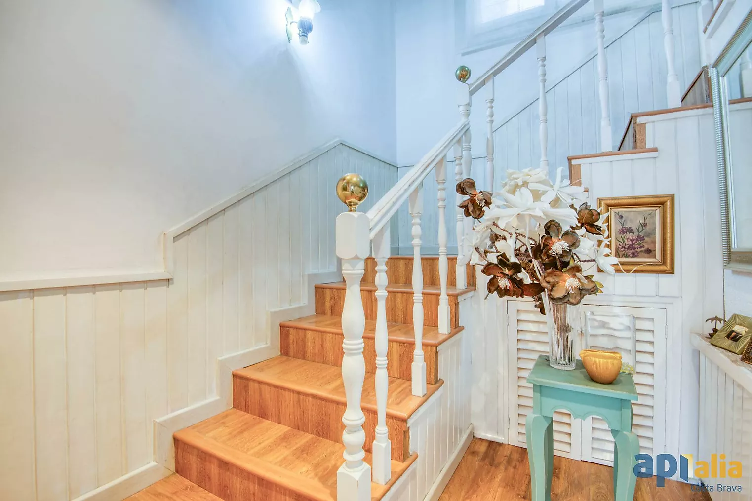 Casa aislada con 6 habitaciones, Urbanización Casa Nova