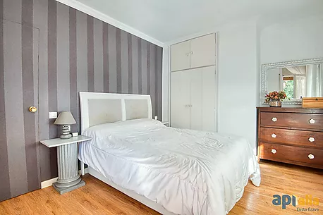 Casa aislada con 6 habitaciones, Urbanización Casa Nova