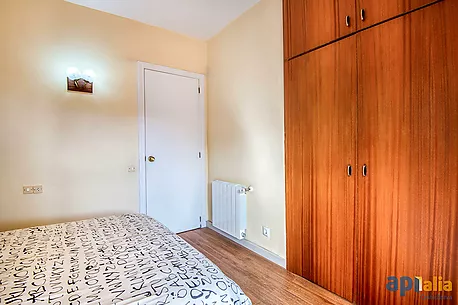 Casa aislada con 6 habitaciones, Urbanización Casa Nova