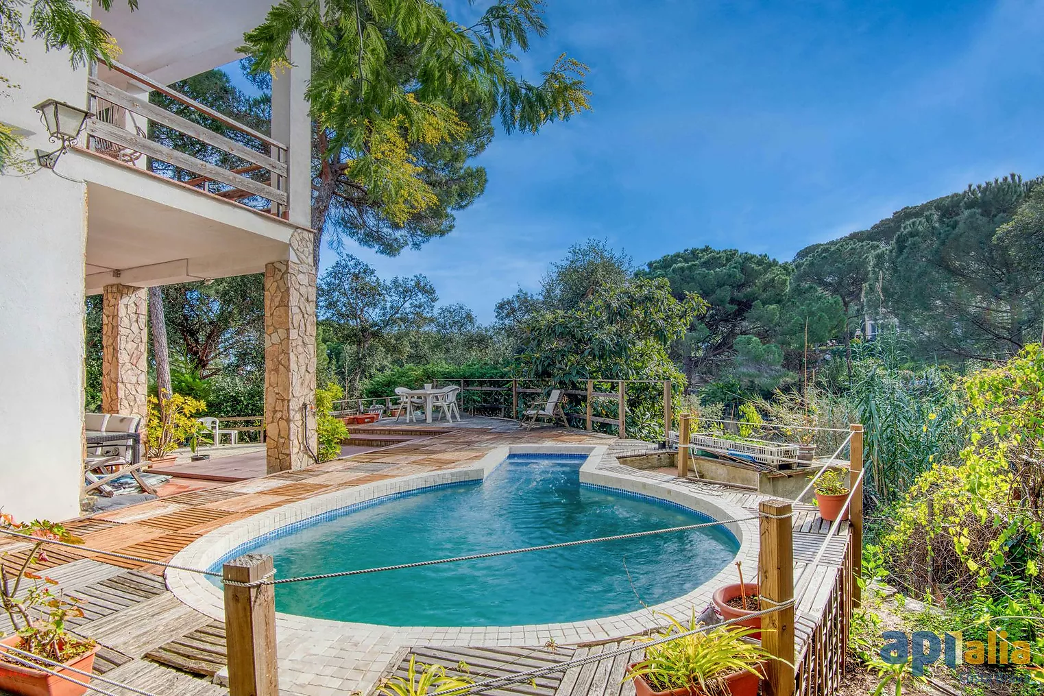 Casa aislada con 6 habitaciones, Urbanización Casa Nova