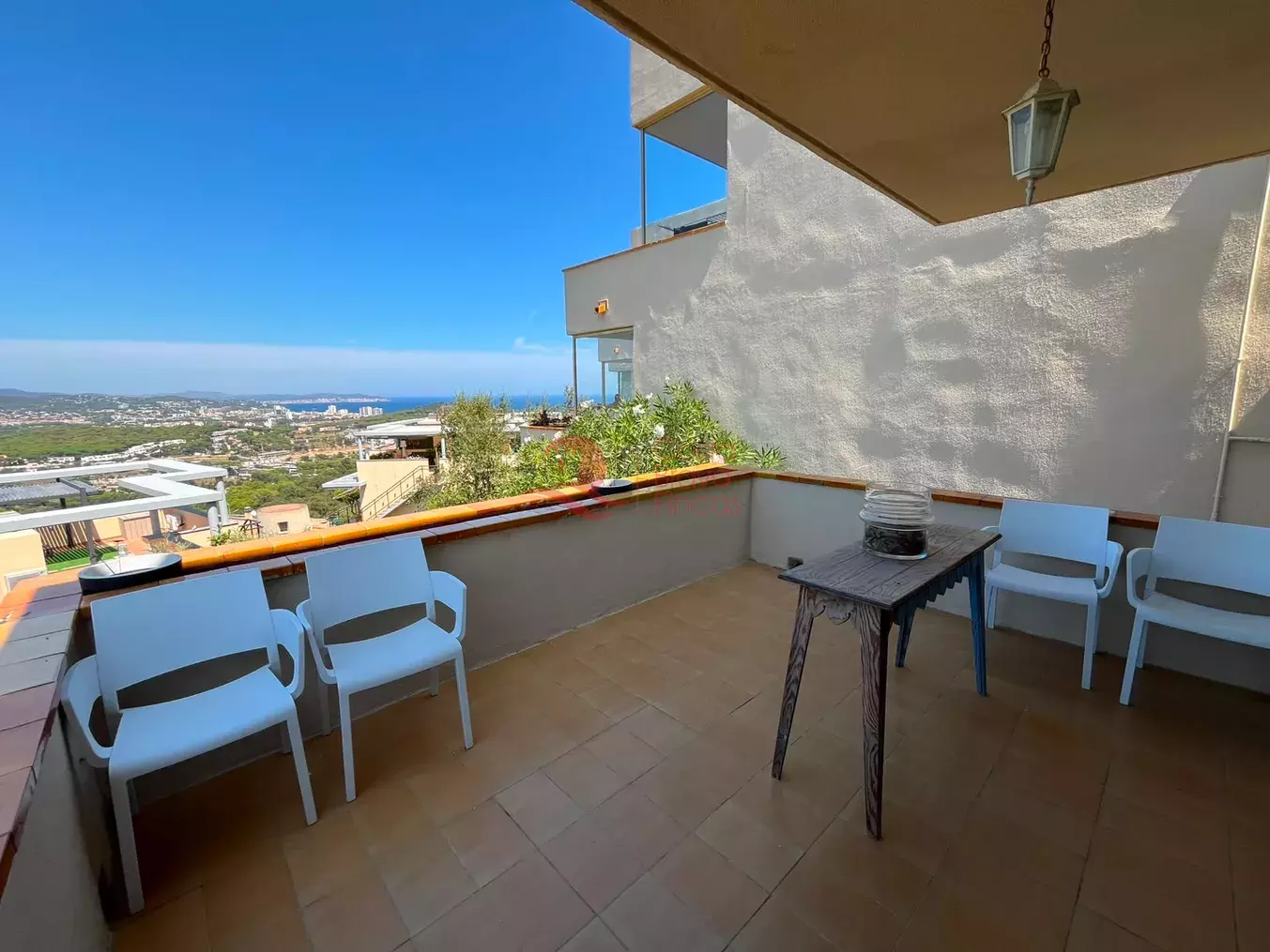 Appartement lumineux avec vue panoramique sur la mer à Sant Feliu de Guíxols.