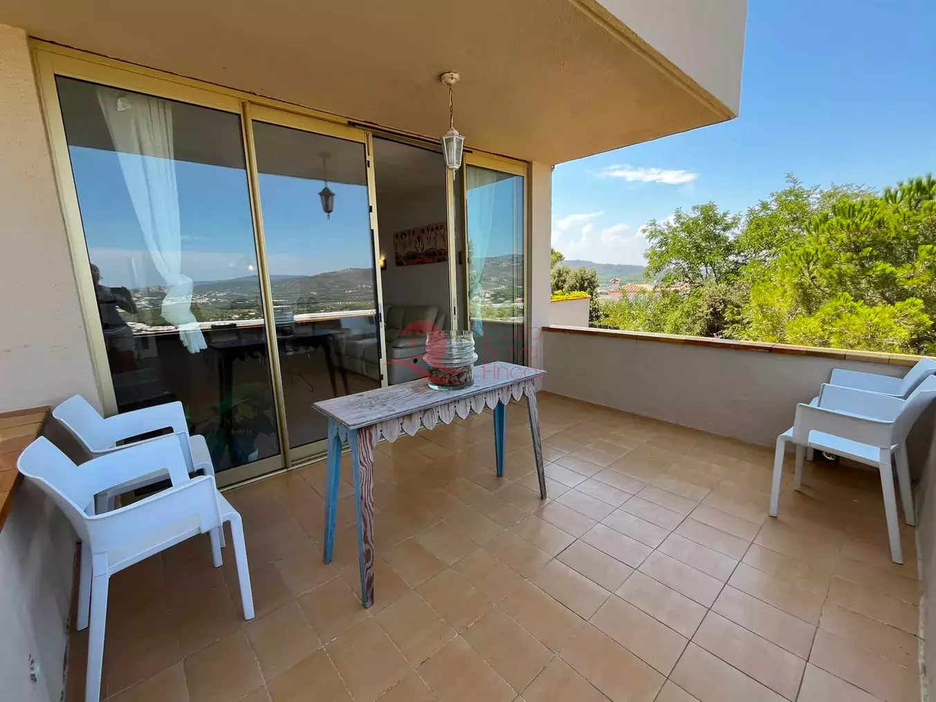 Appartement lumineux avec vue panoramique sur la mer à Sant Feliu de Guíxols.