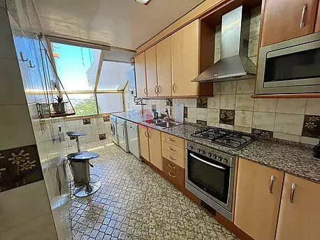 Appartement lumineux avec vue panoramique sur la mer à Sant Feliu de Guíxols.