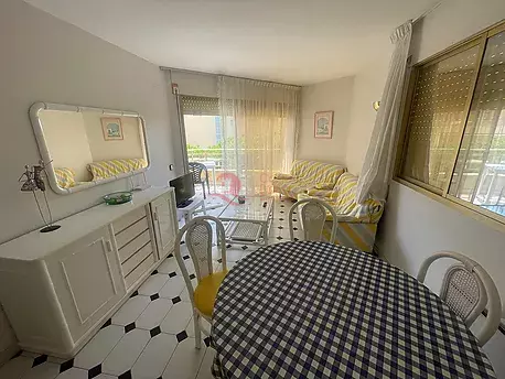 Beachfront apartment in Platja d'Aro