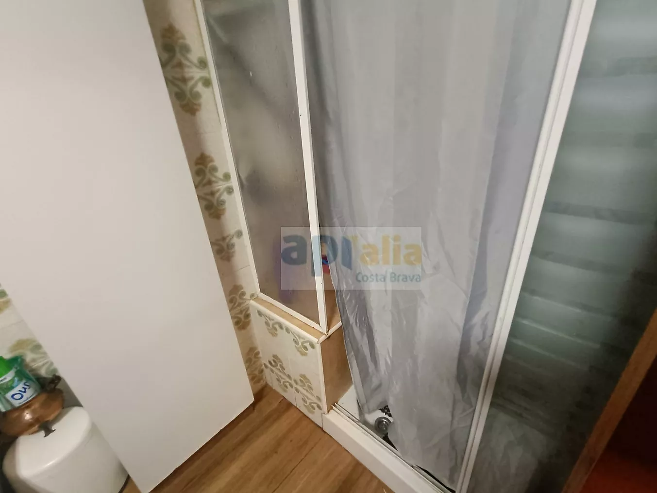 Bright apartment near the beaches of Calella de Palafrugell and Llafranc.