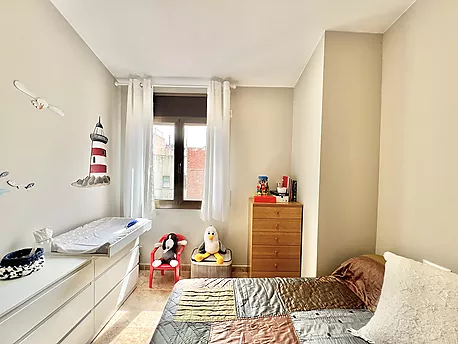 Viu i inverteix al cor de Palamós! Xalet apariat amb local multifuncional a 5 minuts de la platja