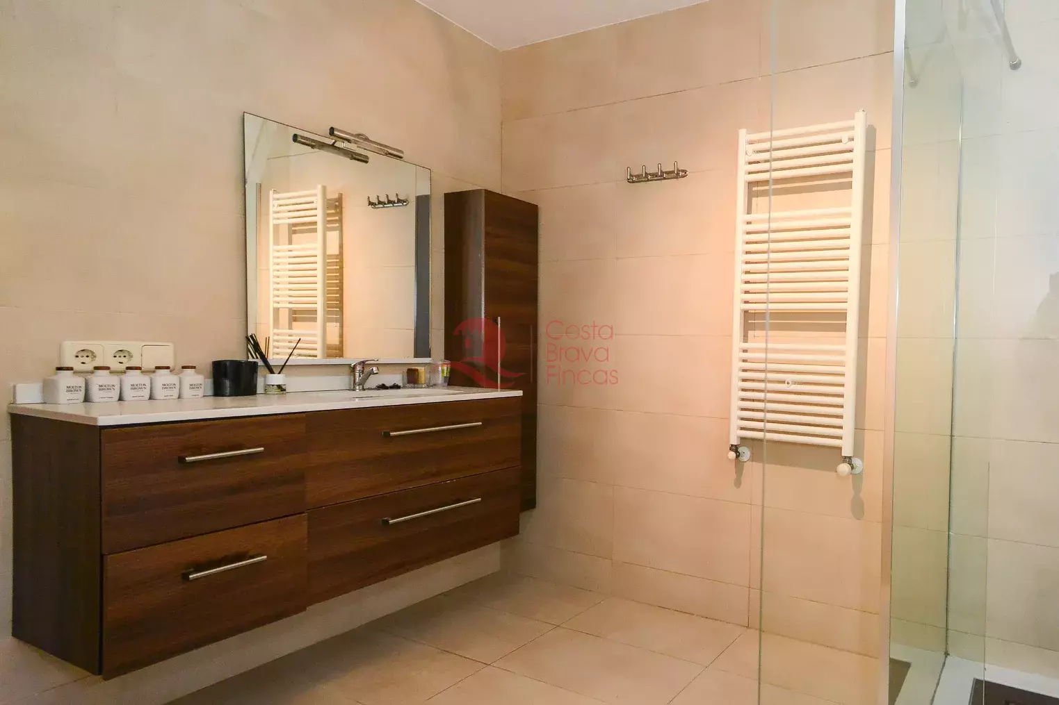 Casa en venta con licencia en Calonge