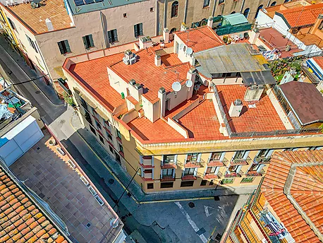 Functional apartment with parking .-Sant Feliu de Guíxols