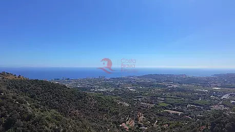 Gran terreny amb vistes al mar a Platja d'Aro.