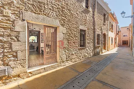 Villa for sale in Begur