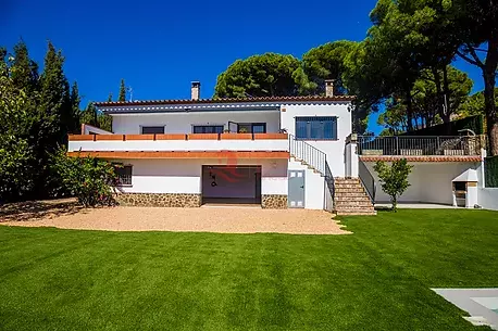 Gerenoveerd huis met zeezicht in Platja d'Aro