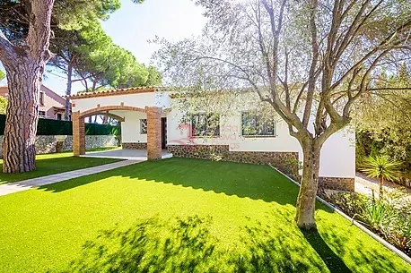 Gerenoveerd huis met zeezicht in Platja d'Aro
