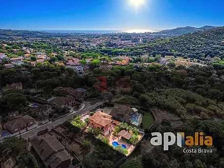 Villa for sale in Calonge