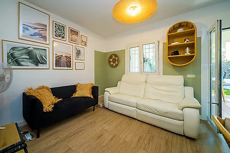 Charming townhouse in the heart of Platja d Aro, just 2 minutes from the beach