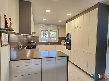 Villa for sale in Calonge