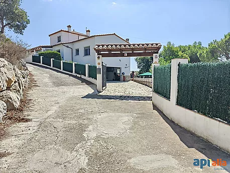 Villa for sale in Calonge