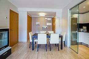 Precioso apartamento de tres habitaciones en el puerto de Platja d'Aro