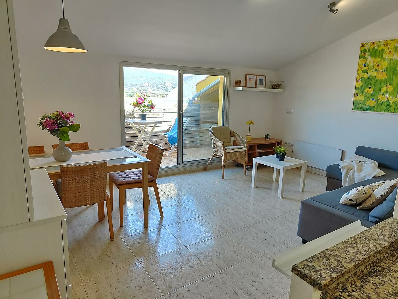 Apartamento tipo dúplex situado en segunda línea de mar en el centro de Sant Antoni