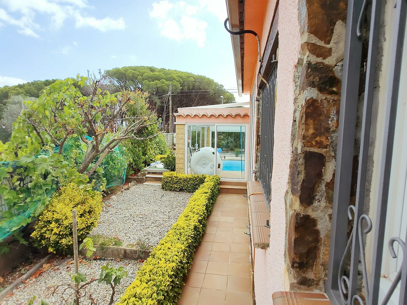 Fantastic villa, 3 bedrooms, with indoor swimming pool in Calonge.